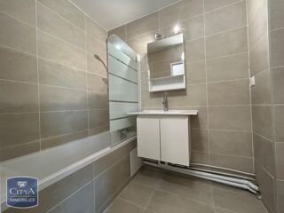  Appartement à louer 1 pièce 30 m²