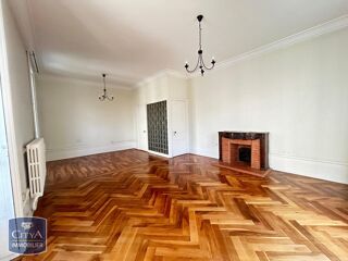  Appartement à louer 4 pièces 125 m²
