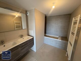  Appartement � louer 4 pi�ces 85 m�