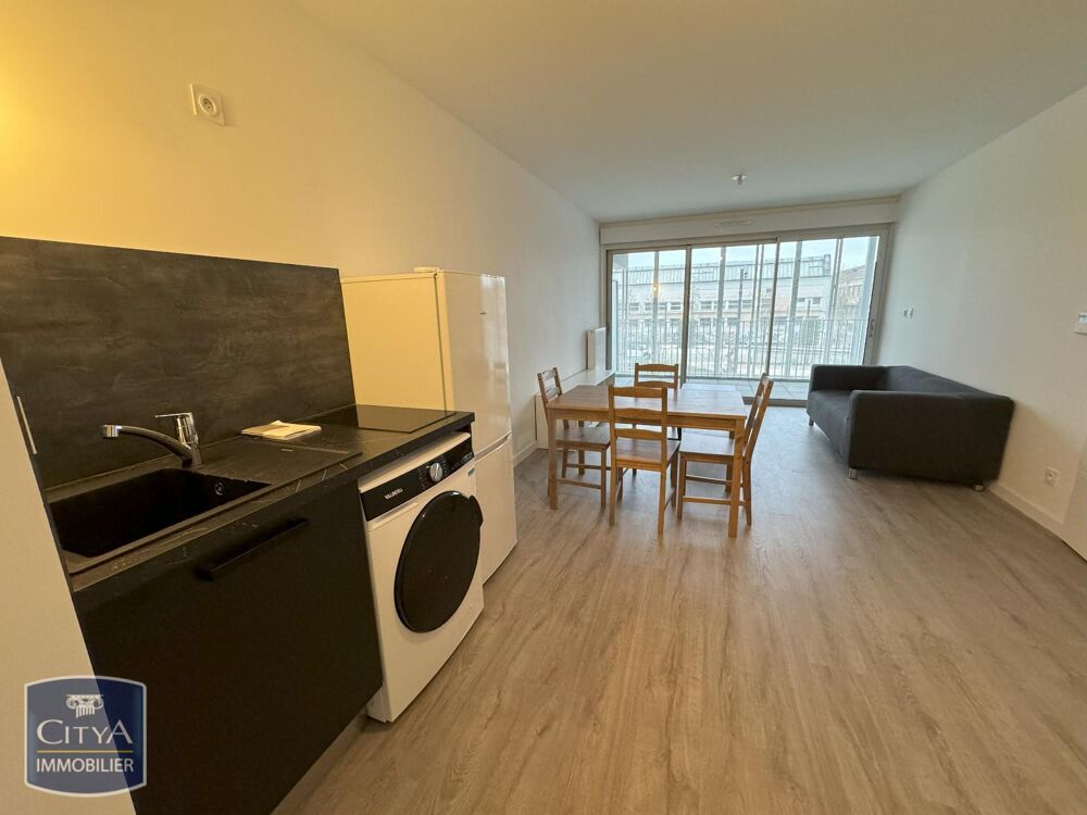 location Appartement - 2 pièce(s) - 42 m² Fleury-les-Aubrais (45400)