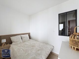  Appartement à louer 1 pièce 28 m²