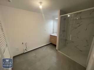  Appartement à louer 3 pièces 66 m²