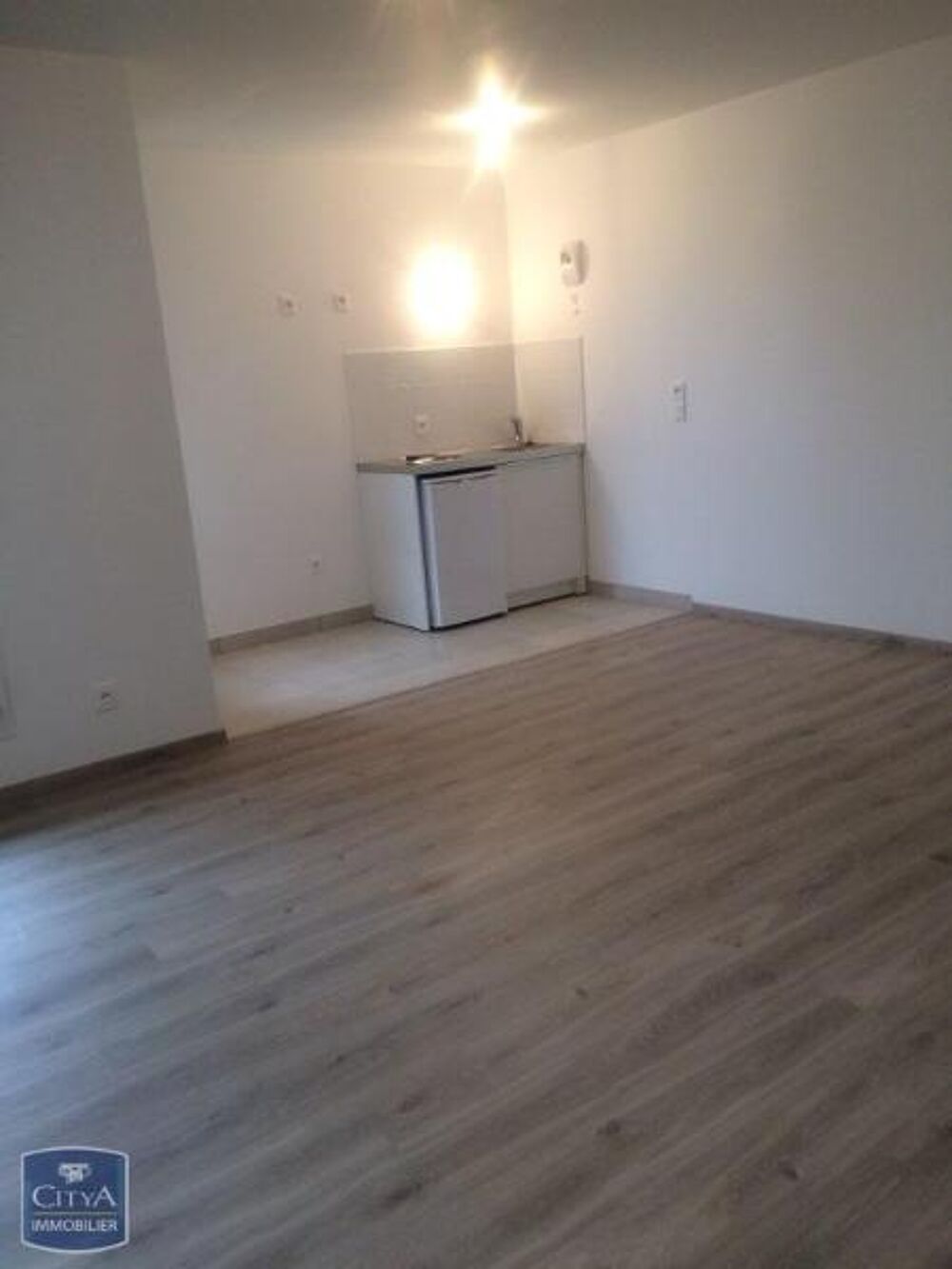 location Appartement - 1 pièce(s) - 36 m² Bois-Colombes (92270)