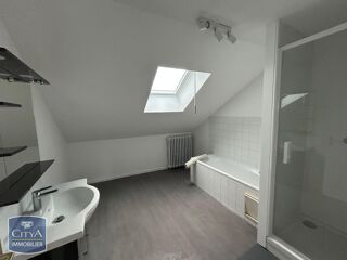  Appartement à louer 5 pièces 123 m²