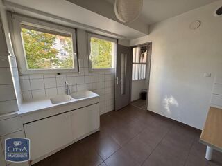  Appartement à louer 3 pièces 69 m²