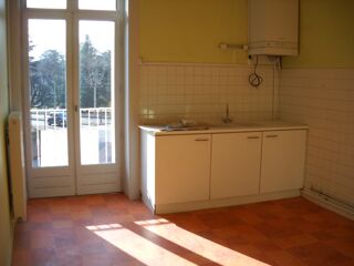  Appartement à louer 4 pièces 94 m²
