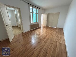  Appartement à louer 3 pièces 72 m²