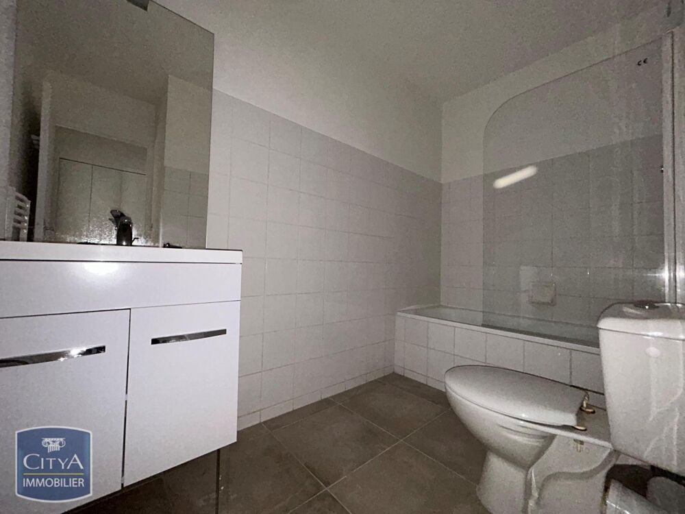 À LOUER : Appartement T1 situé à Saint-Étienne. Ce bien ....