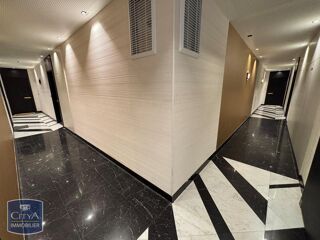 Appartement à louer 1 pièce 33 m²