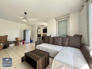  Appartement à louer 3 pièces 65 m²