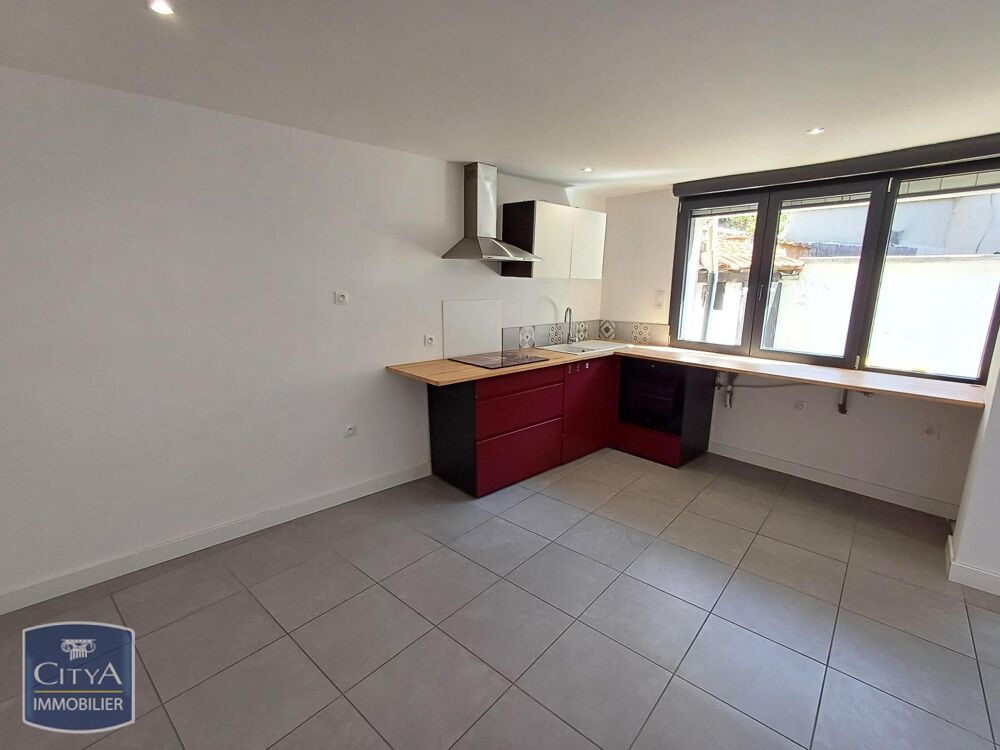 MARCHIENNES HYPER CENTRE - 2 CHAMBRES Maison de type T3 ....