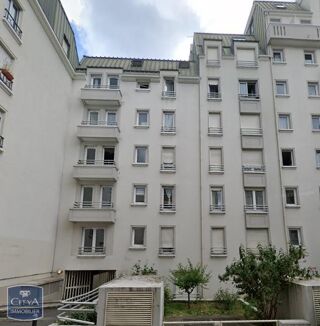  Parking / Garage à louer 