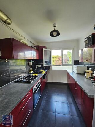  Appartement � louer 4 pi�ces 77 m�