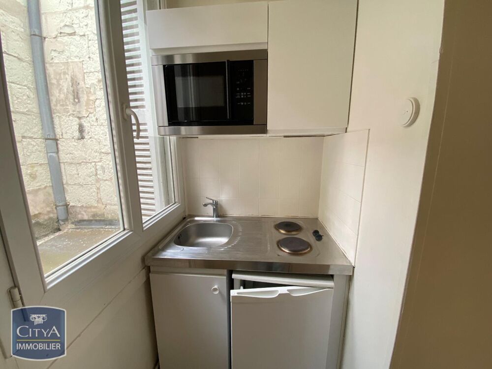 location Appartement - 1 pièce(s) - 18 m² Tours (37000)