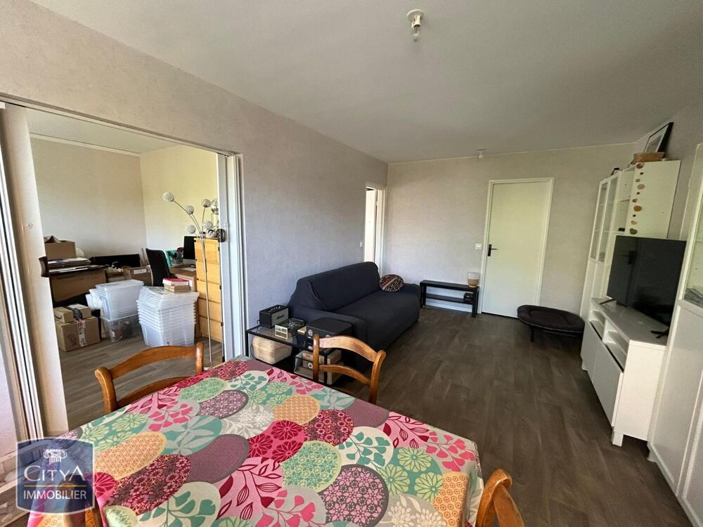GRAND APPARTEMENT T2 AVEC GARAGE - QUARTIER BOURNY En lo....