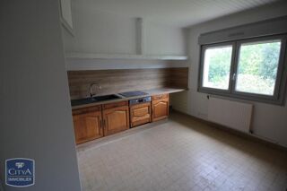  Appartement à louer 4 pièces 96 m²