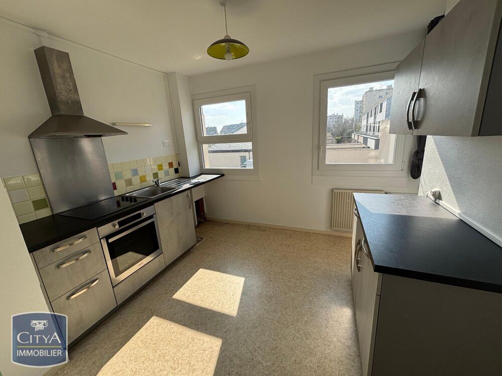 À LOUER : Appartement T2 situé en plein coeur du centre-v....