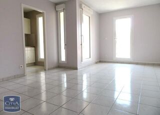  Appartement à louer 3 pièces 64 m²