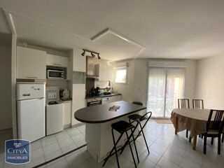  Appartement à louer 3 pièces 65 m²