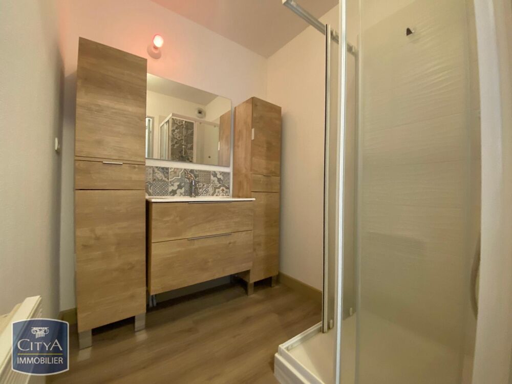 location Appartement - 3 pièce(s) - 63 m² Montfavet (84140)
