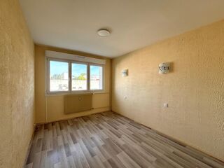  Appartement à louer 3 pièces 69 m²