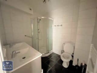  Appartement à louer 4 pièces 68 m²