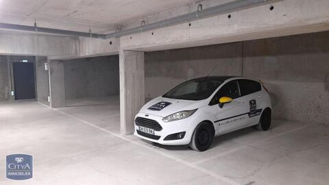  Parking / Garage  louer 