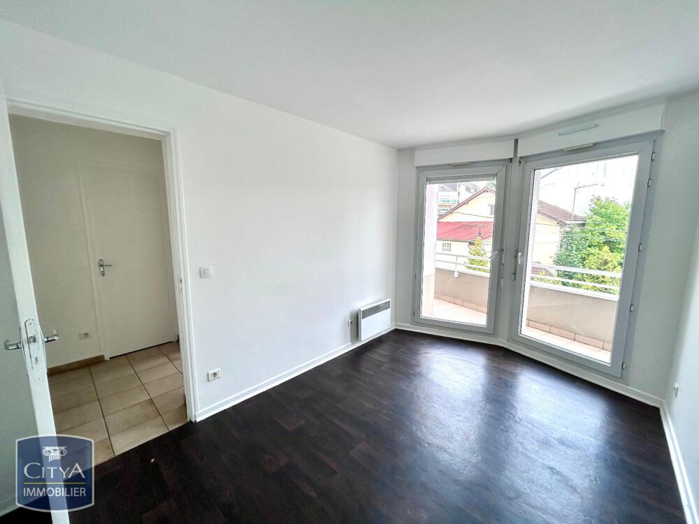 À LOUER : Appartement rénové T3 situé à Livry-Gargan ave....