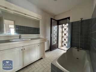  Appartement à louer 3 pièces 62 m²