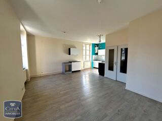  Appartement à louer 4 pièces 79 m²