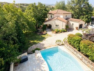  Villa à vendre 7 pièces 160 m²