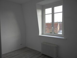  Appartement � louer 4 pi�ces 85 m�