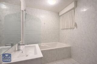  Appartement à louer 3 pièces 58 m²