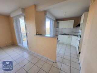  Appartement à louer 3 pièces 66 m²