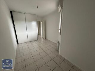  Appartement à louer 2 pièces 33 m²