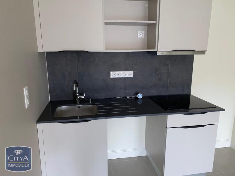 location Appartement - 3 pièce(s) - 66 m² Fontenay-le-Comte (85200)