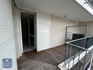  Appartement à louer 4 pièces 74 m²