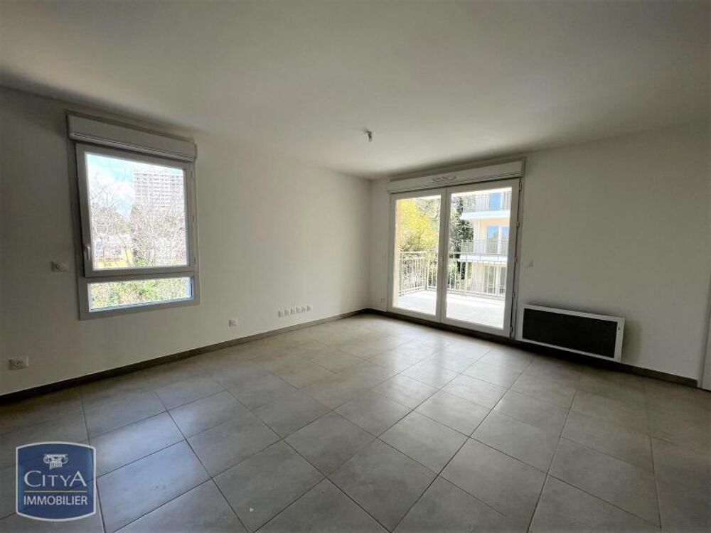 location Appartement - 2 pièce(s) - 43 m² Marseille 9