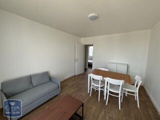  Appartement à louer 4 pièces 59 m²