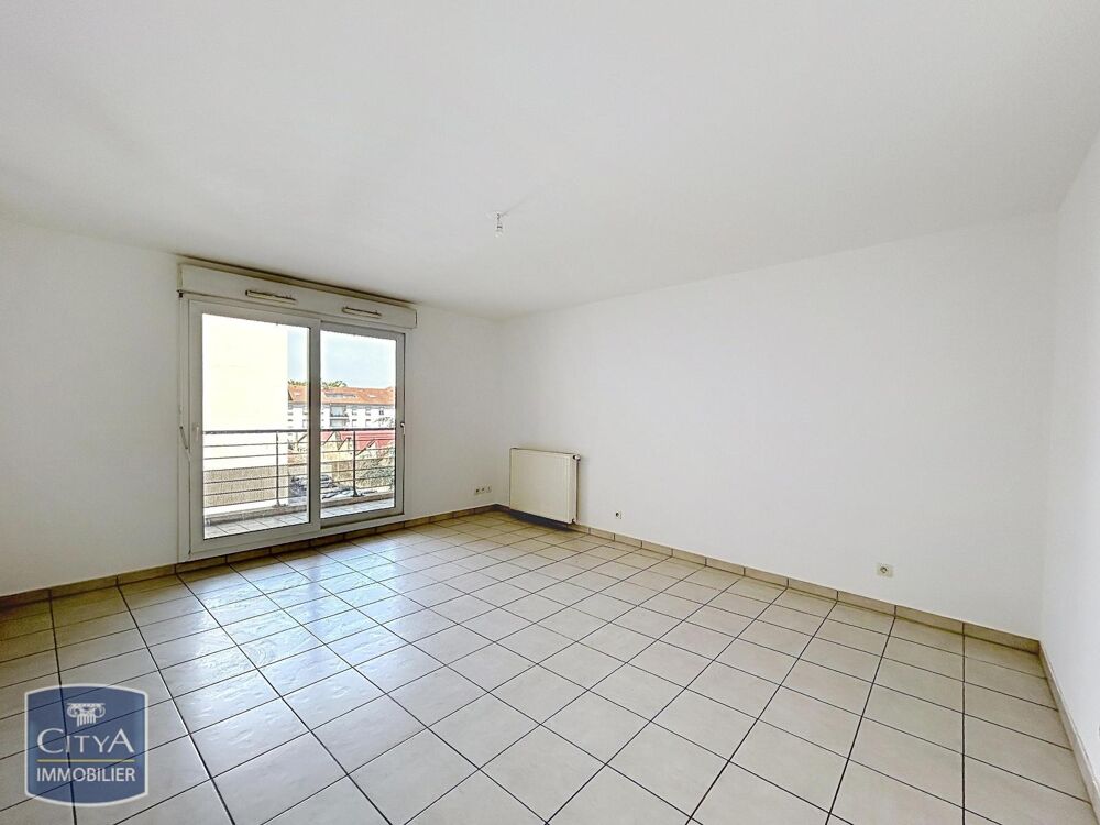 EXCLUSIVITÉ - APPARTEMENT 3 PIÈCES AVEC BALCON - VENISSI....