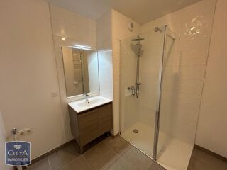  Appartement à louer 3 pièces 66 m²