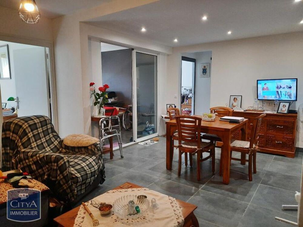 location Appartement - 4 pièce(s) - 72 m² Sainte-Clotilde (97490)
