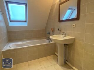  Appartement à louer 3 pièces 61 m²