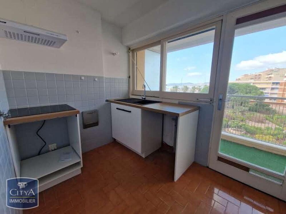 location Appartement - 2 pièce(s) - 38 m² Fréjus (83600)