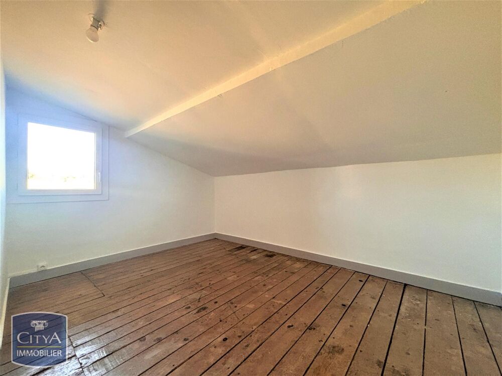 location Appartement - 4 pièce(s) - 104 m² Saint-Quentin-de-Baron (33750)