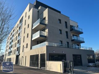  Appartement à louer 5 pièces 109 m²