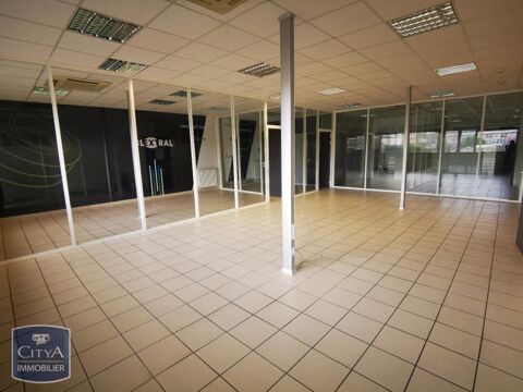   Location / Local Commercial - 336 m² 