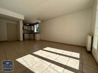  Appartement à louer 3 pièces 63 m²