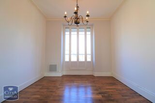  Appartement à louer 4 pièces 98 m²