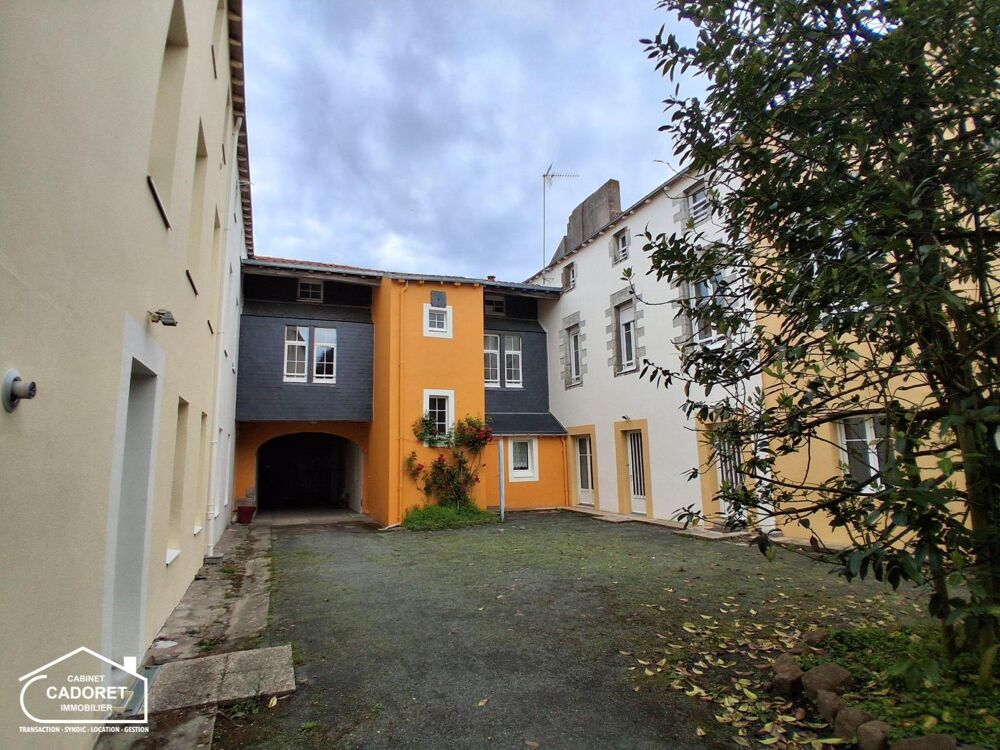 SOUS COMPROMIS - Grand appartement type T3 de 109 M² en ....
